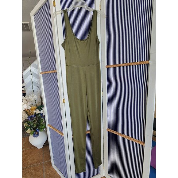 Pants - Olive Green Silky Jumpsuit Size S/M